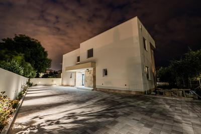 Villa Marin with massage pool, 3 min walk to the beach
