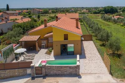 Apartment ViLo with heated pool in Istria