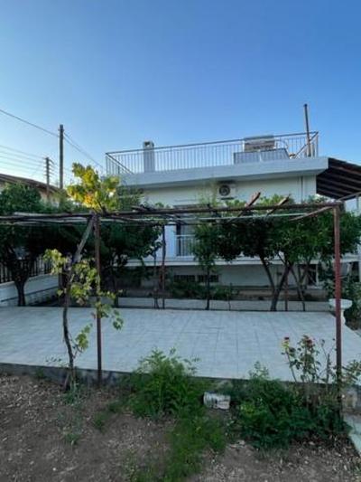 Cosy spot near the beach only 45 min from Athens