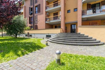 Pisa AirPort-Train Station AC Free Parking