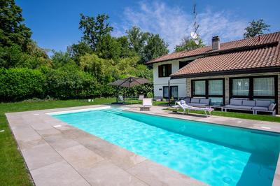 VILLA NOVELLI con Piscina e ampio Giardino