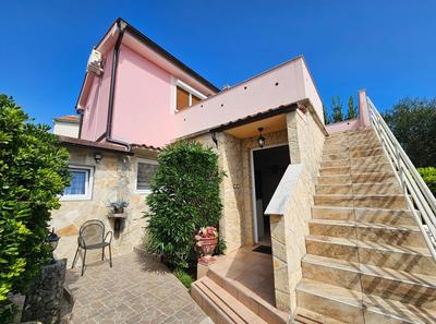 Villa Kate, with a private swimming pool and garden