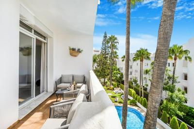 Marbella Real Golden Mile - 4 Bedroom Apartment by Finest Rentals