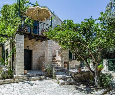 Adamantia Newly Built Apartment A2