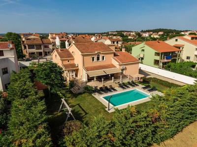 Ferienhaus in Pula mit Privatem Pool