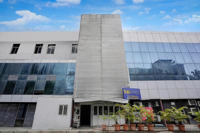 FabHotel Veera Residency - Nr Airport