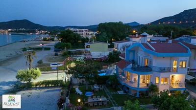 Villa SeafrontGardenHouse