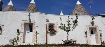 Charming retreat in Martina Franca with fenced garden
