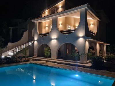 Divina Luxury Home