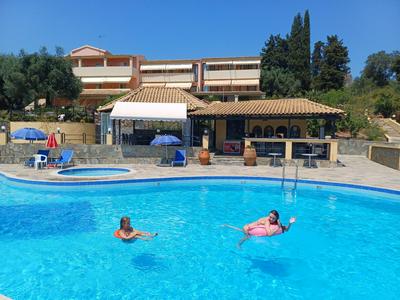 Penelope Apartment Hotel