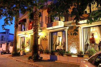 Saint John Hotel