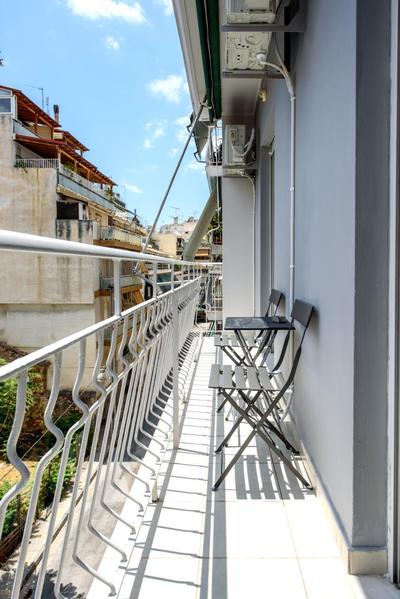 Spacious and modern one bedroom apartment