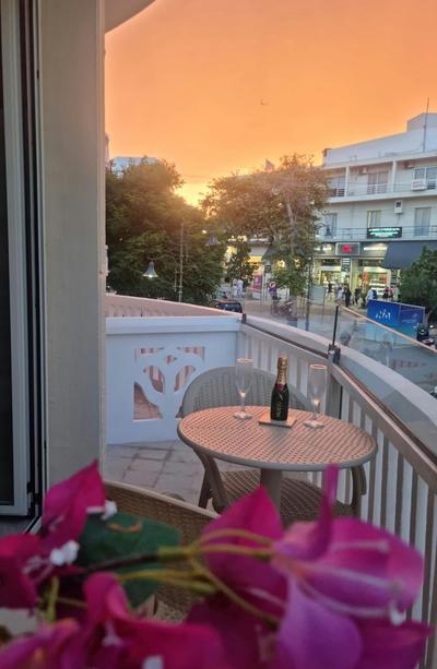 Golden City Center Suites