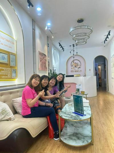 Golden Uc Chau House & Spa