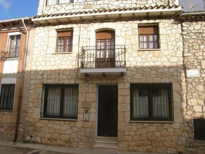 Warm House in Baños de Valdearados, Farm Close to Town