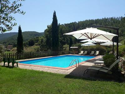Spacious Apartment in Lisciano Niccone with Mountain View