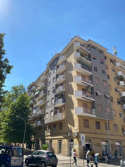 Style134 Apartment 50 meters from Metro A Lucio Sestio Station