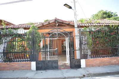 Hotel Isabella Santa Marta