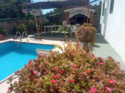 Spacious apartment with sea view in La Riera de Gaia