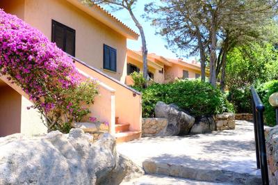 Porto Rotondo home with Pool access & Sea Views