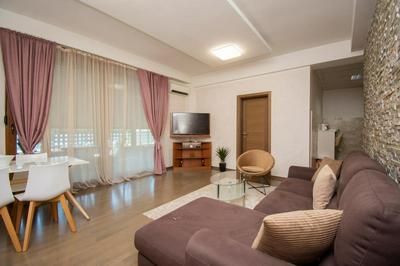 Maxim compass apartment