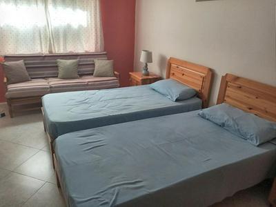 Sea View Apartment in Iż-Żebbuġ