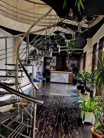 DeLin Hotel And Tours