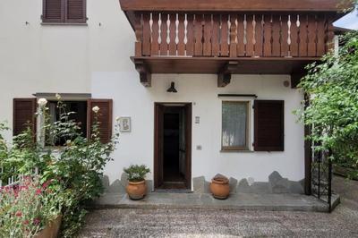 Alpine Townhouse Escape