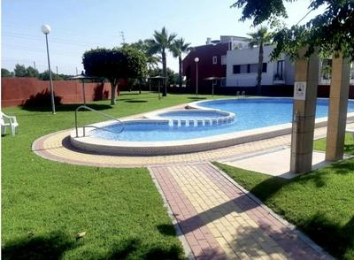 Maison avec piscine et grande Terrasse
