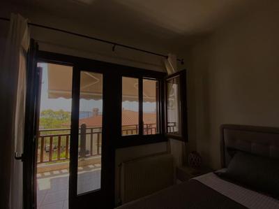 Blue Ribbons luxury house