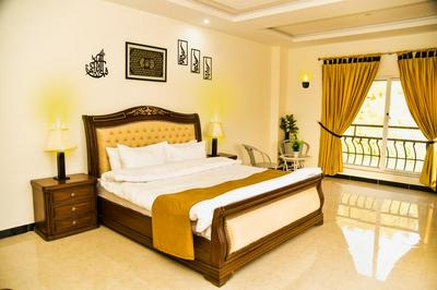 Sunset Heights Resort & Residencia