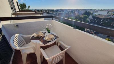 Bright apartment with sea view in Albufeira - 67 m² + pool