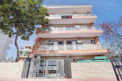 Collection O Sunshine Corporate Suite