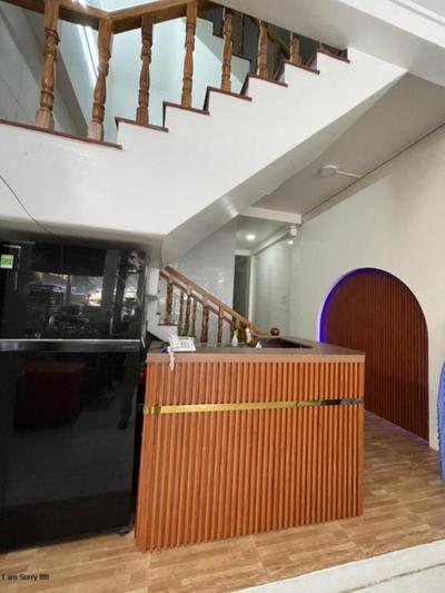 Trung Hiếu Hotel - bên cạnh Miếu Bà Chúa Xứ