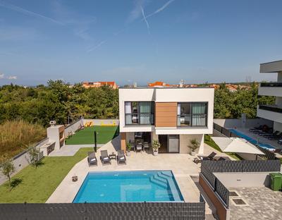 Villa Menalo