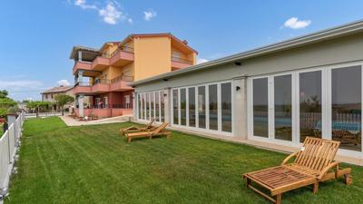Villa Damian