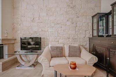 K&F Apt in the center of Ierapetra by Hospi