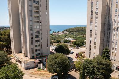 Apartment Ena - Located in quiet area 500m of the sea