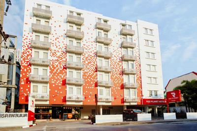 Easy Planet Phuket Patong