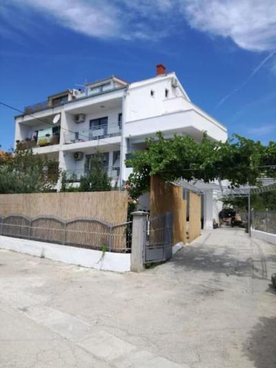Apartman with swiming pool