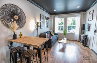 Downtown Dwelling 1616