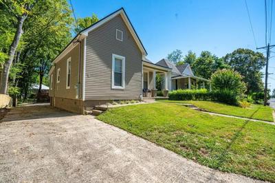 Vineyard Cottage-Pet Friendly & Walk to Oaklawn!