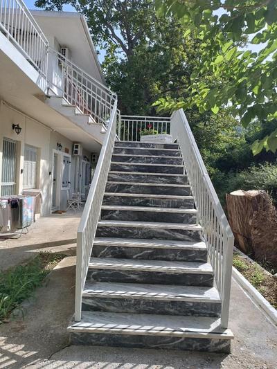 GIOTAS APARTMENTS - STUDIOS