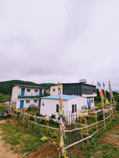 Hiewa Stays & Trails