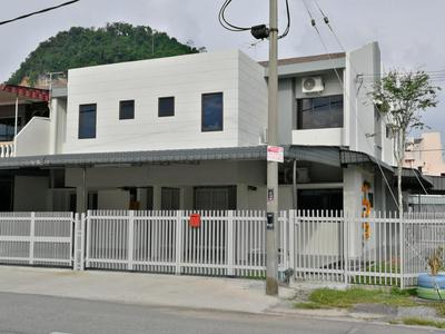 Check-Inn Guesthouse