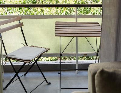 Phaedrus Living Modern Cityscape flat