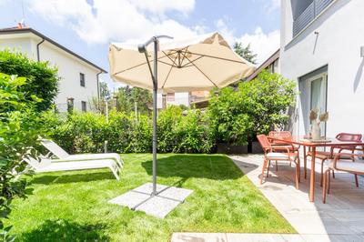 S&M APARTMENTS "Casa Ada" Appartamento di lusso con giardino e box a Monza