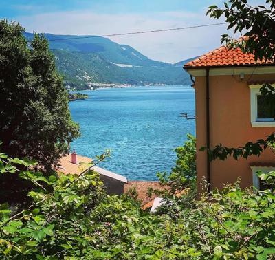 Studio apartman Zara