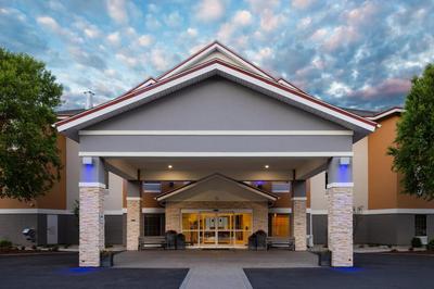 Holiday Inn Express Hotel & Suites Brattleboro by IHG