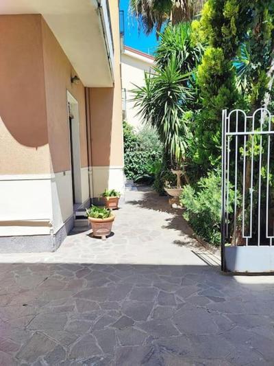 Appartamento con corte privata